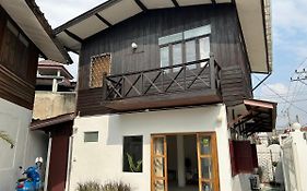 Cozy Villa In Chiangmai Old Town