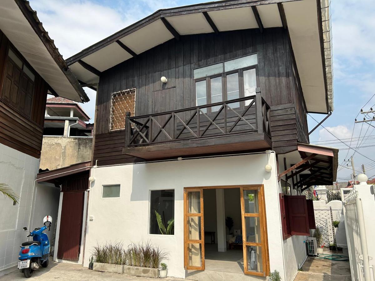 Cozy Villa In Chiangmai Old Town Chiang Mai Exterior photo
